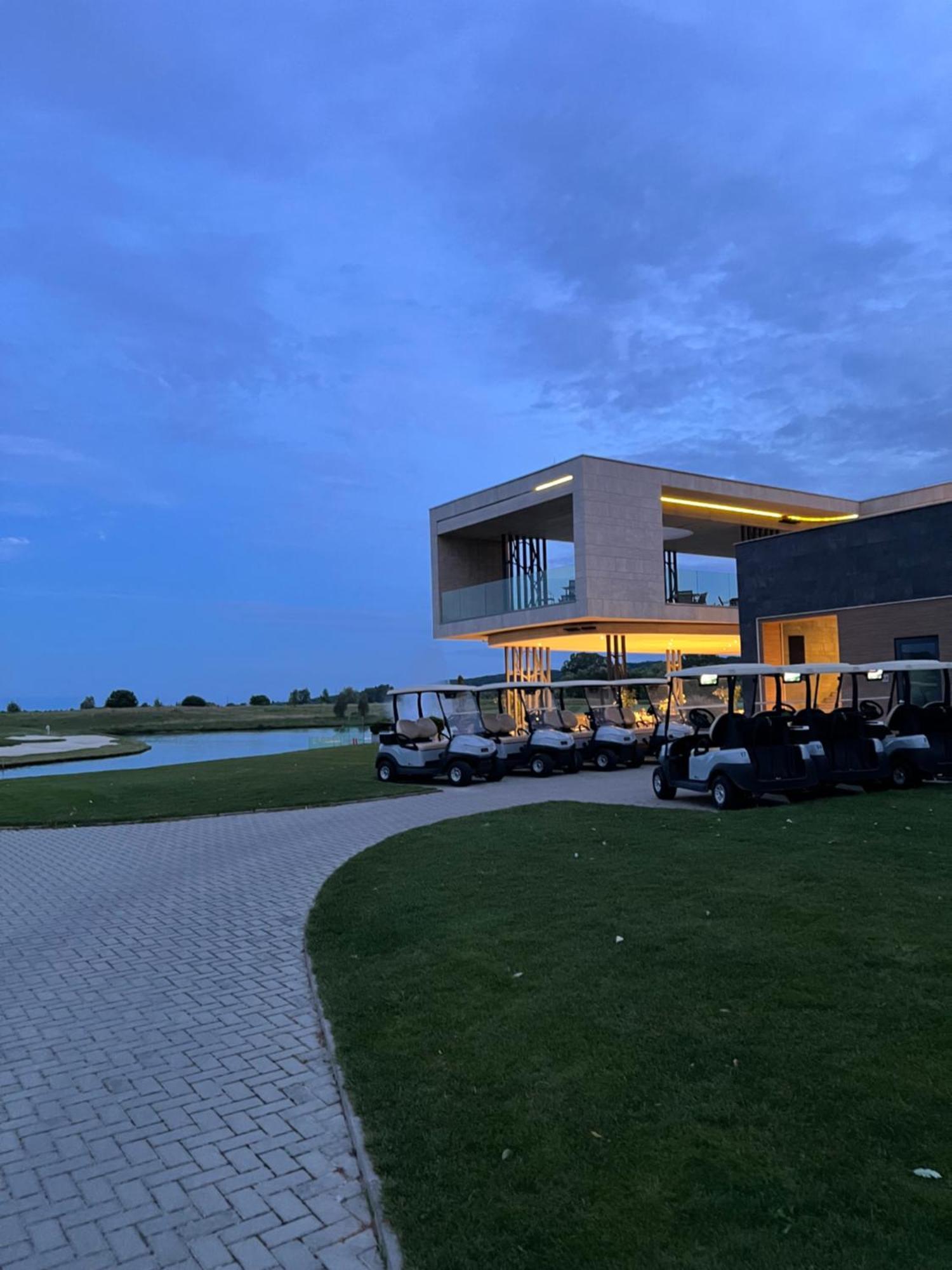 Zala Springs Golf Resort Залачань Экстерьер фото