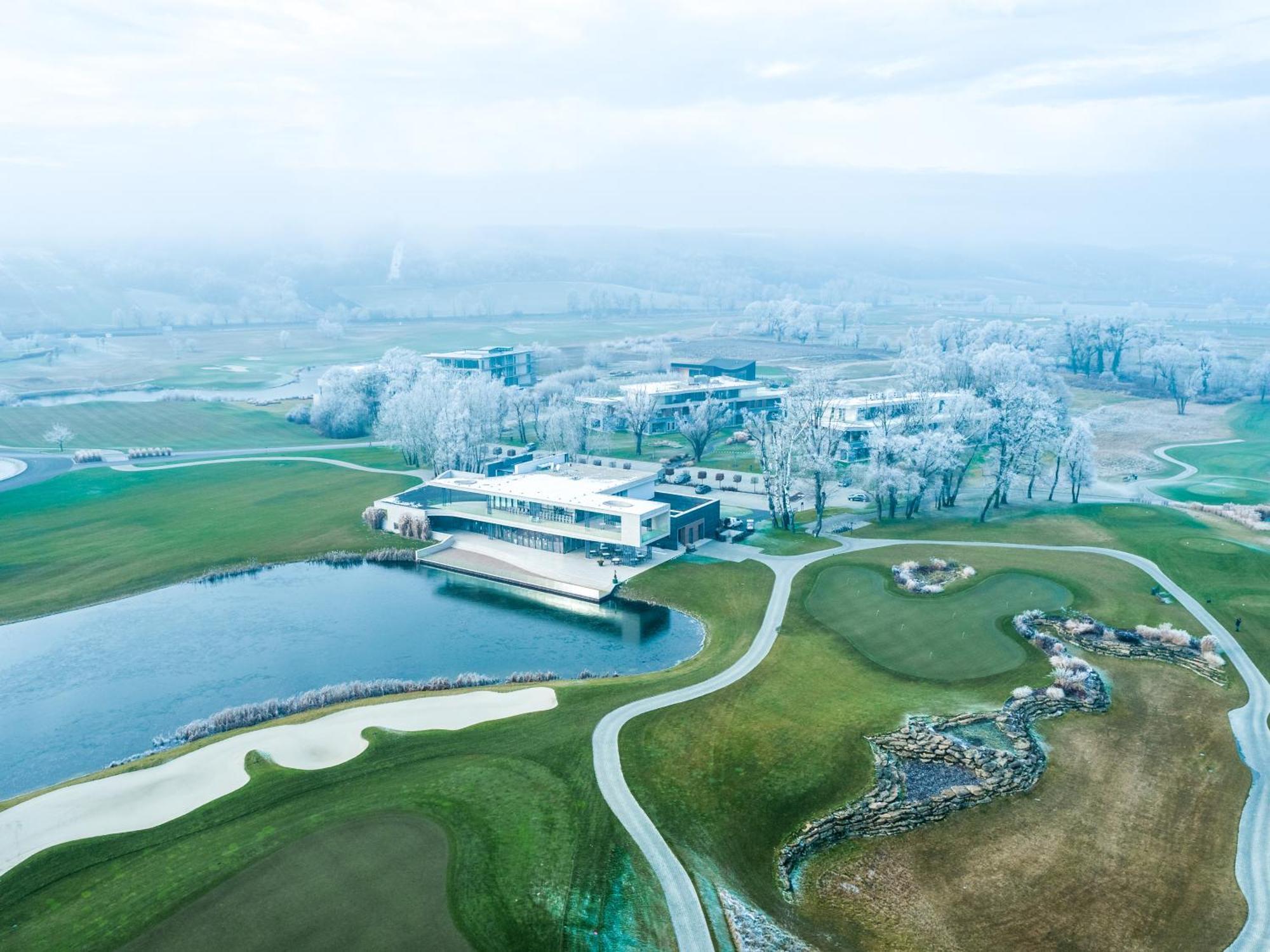 Zala Springs Golf Resort Залачань Экстерьер фото