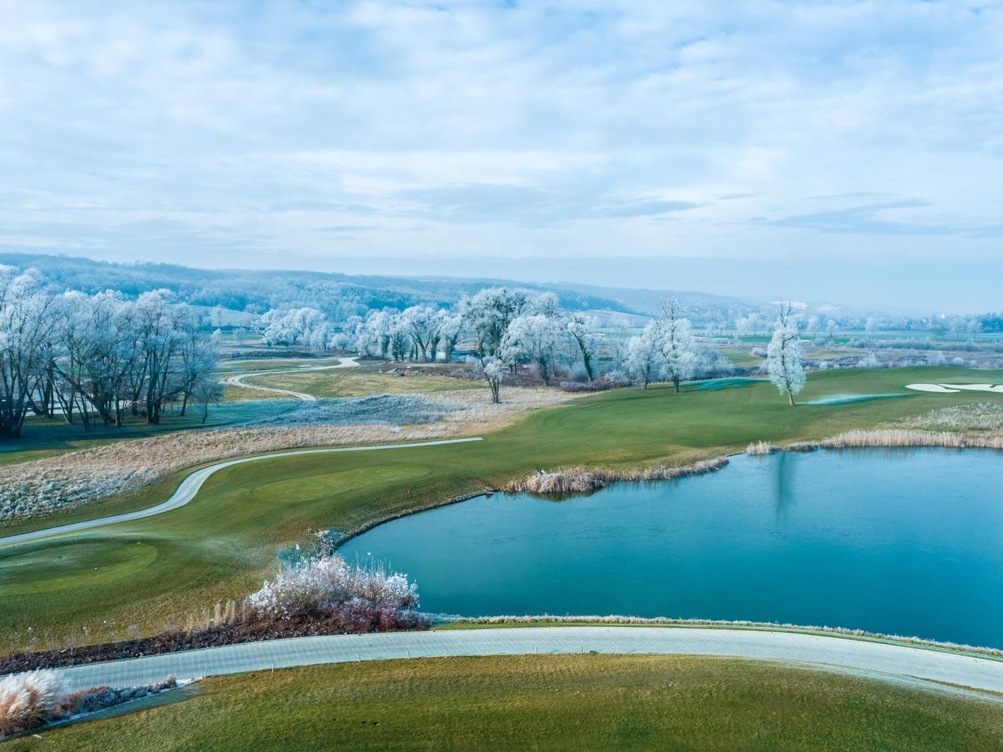 Zala Springs Golf Resort Залачань Экстерьер фото